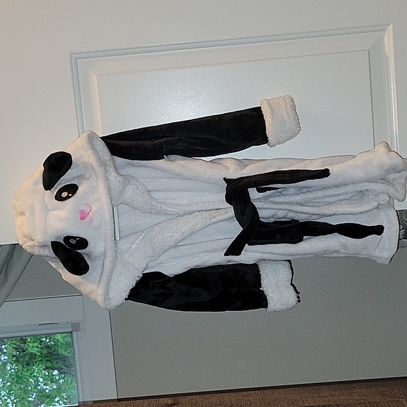 2 Toddler fleece Robes - Picture 5 of 6